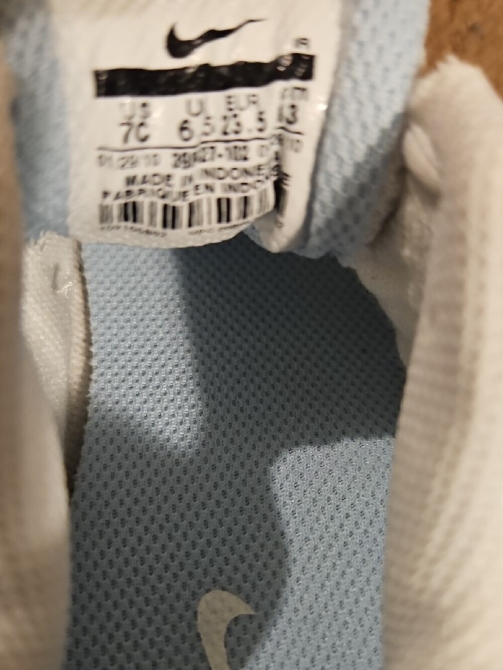 Nike Kids Shox Qualify Sneakers - Picture 7 of 8